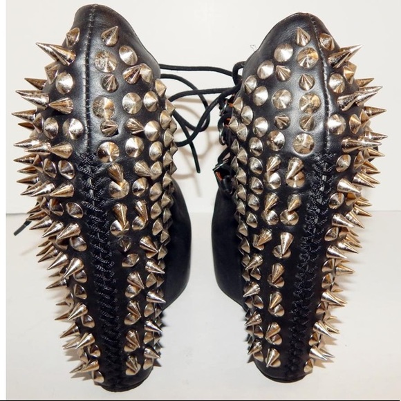 Jeffrey Campbell Shoes - Jeffrey Campbell zoink size 9 bootie